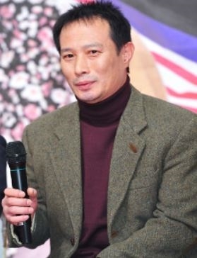 [인터뷰] “험상궂고 무뚝뚝”?  아니, 마음은 따뜻한 남자