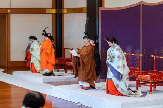 日 황궁, 천황 동생 제 1 황위 계승인으로 임명 선고