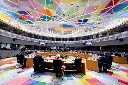 EU “디지털 규제, 협상 대상 아냐”…美 관세 압박에도 원칙 고수