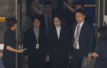 민주당 “김건희 구속, 사필귀정…국가 정상화의 신호탄”