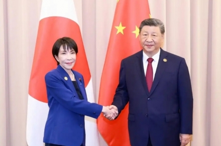 다카이치-시진핑 첫 회담…“건설적이고 안정된 관계 구축 재확인”