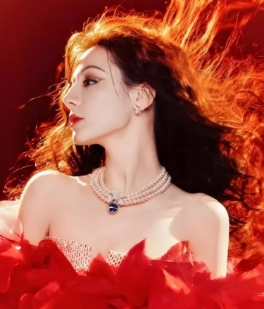 2025년 ‘세계에서 가장 아름다운 배우’ 발표…아시아 미모 약진, 1위는 중국의 디리러바