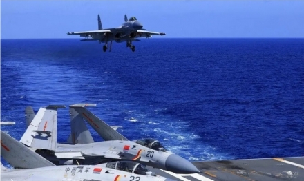 中 전투기, 일본 F-15에 ‘사격 레이더’ 조준…도쿄 “군사 충돌 직전 상황” 강력 항의