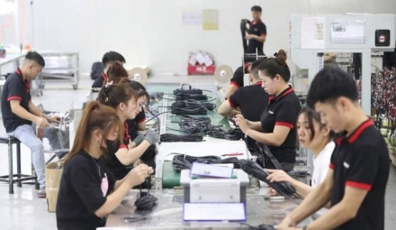 美언론 “베트남, 중국 대체해 ‘세계의 공장’ 되기엔 역부족”