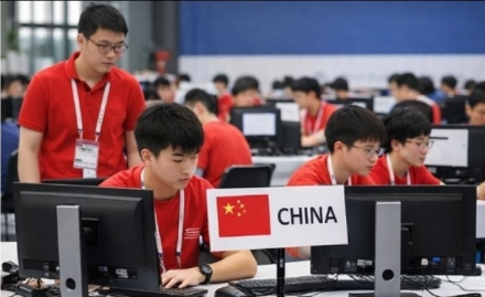 英 FT “중국 ‘천재 계획’, AI 패권의 숨은 엔진”… 인재 양산 체계 주목