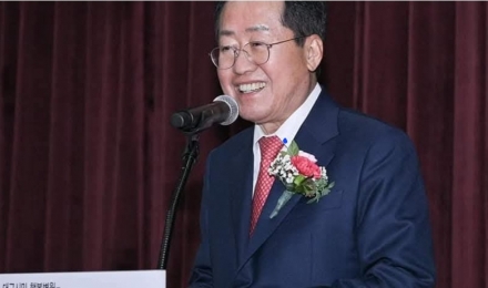 홍준표 “지지율 10%대 정당, 윤석열 잔재에 인질 잡혀 지방선거 치를 수 있나”
