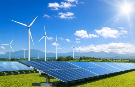 중동 공급 차질 속 중국 청정에너지 수출 260억 달러 돌파…월간 사상 최대