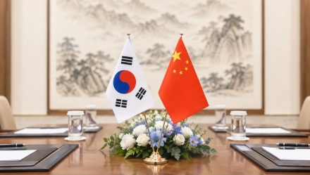 이재명, 왕이 만나 “한중 서로 필요”…11월 선전 APEC서 협력 확대