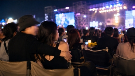 中 가수 천리 공연장서 ‘신체접촉’ 논란…왕페이 지인 “술 취해 실수” 사과