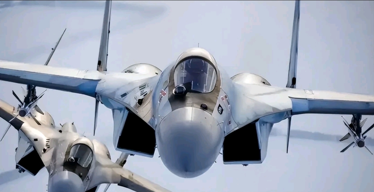 美 ‘블랙버드’ 3530㎞·러 MiG-31 3494㎞…中 J-20 속도는?