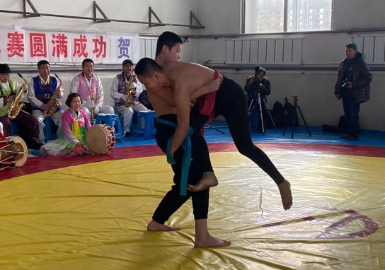 정월대보름 맞이 조선족 전통씨름 경기 연길서