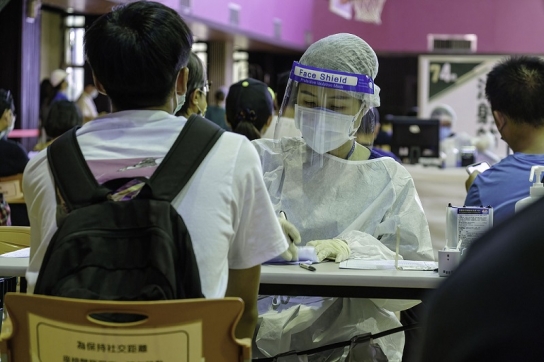 中, 6일 코로나19 본토 확진자 75명...해외유입 32명