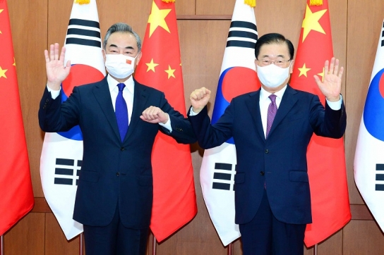 한·중 외교장관 회담, 다양한 협력 노력 전개해 나가기로