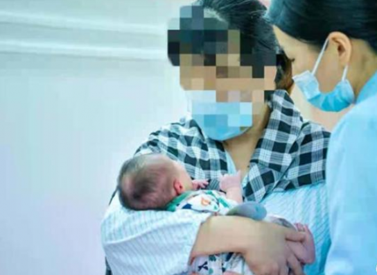 육아수당 매년 1만 위안… 中, 3자녀 지원대책 출범