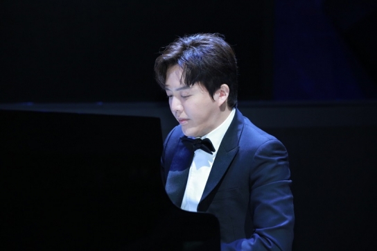 中 유명 피아니스트, 성매매 혐의로 구속
