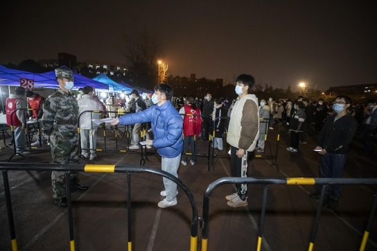 中 정저우, 6시간 만에 1250만명 전수 검사 완료