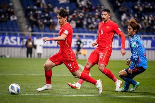 중국, 일본에 0-2 패배…본선행 사실상 무산