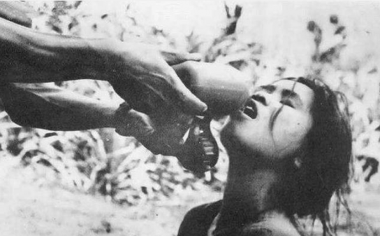 한 소련군인과 아홉명 일본군 여성포로의 삶