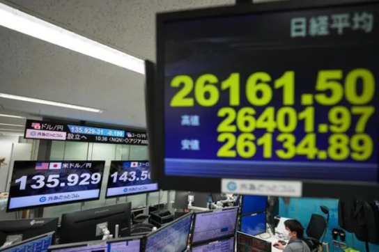 환율 급락, 일본 통화정책 딜레마 부각
