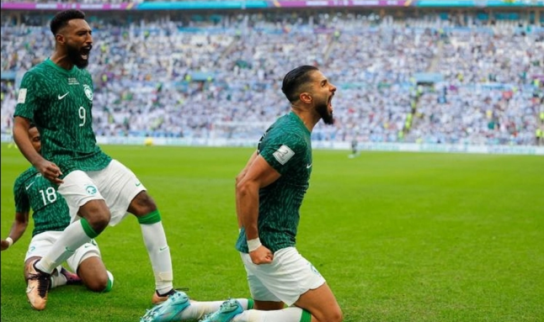사우디, 아르헨티나에 2-1 역전승…아시아팀 월드컵 첫 승