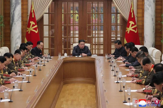 조선중앙통신 “김정은, 전쟁 억제 조치 논의”