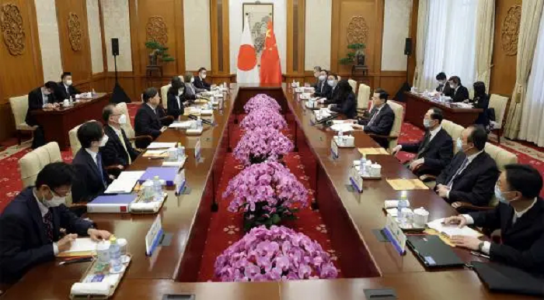 일본 외무상, 중국에 지난달 억류 일본인 석방 촉구