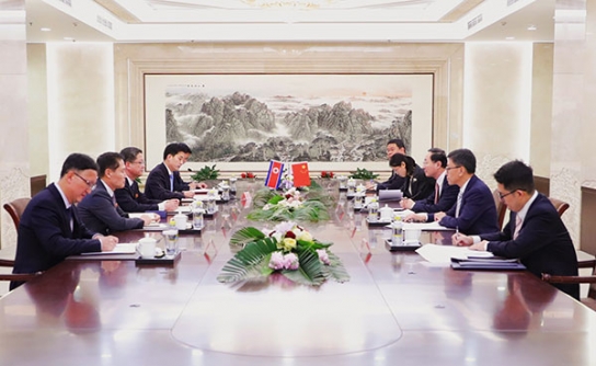 북중, 베이징서 고위급 외교회담…우호협조관계 심화