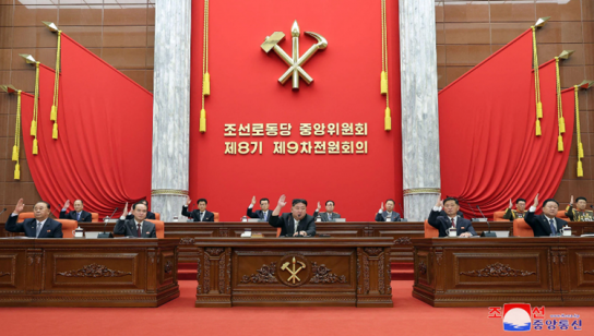 김정은 “남북은 적대국 관계, 통일될 수 없다”