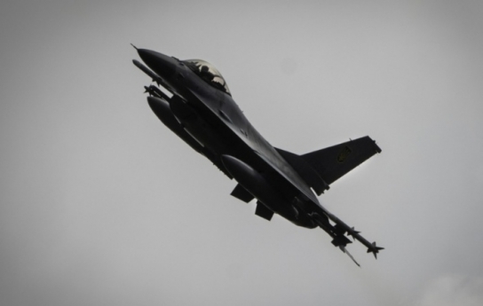 우크라이나, 미국산 F-16 전투기 추락...조종사 사망