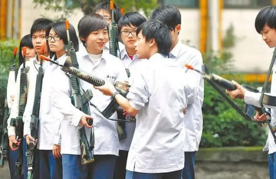 대만 고교, ‘전시 청년 복무 동의서’ 논란