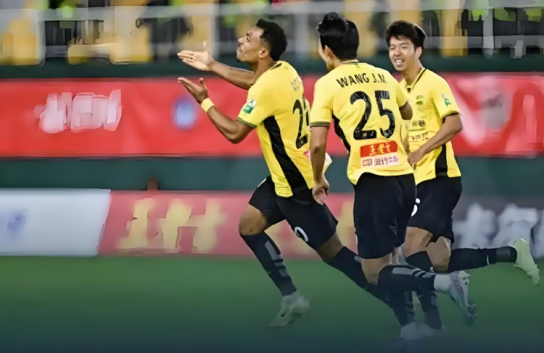 옌볜 룽딩 FC, 개막전서 광저우 바오에 0-4 참패…수비 취약성·재정 격차 뚜렷