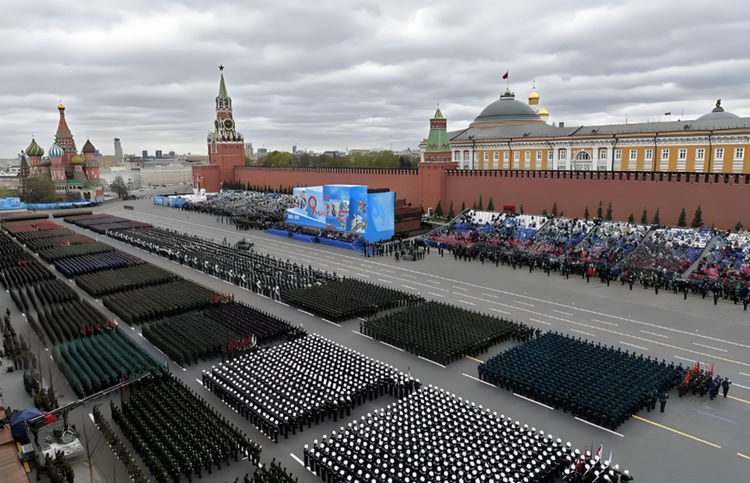 “붉은 광장 건드리면 재앙”...젤렌스키의 ‘붉은 광장 공격 시사’ 국제사회 경고음